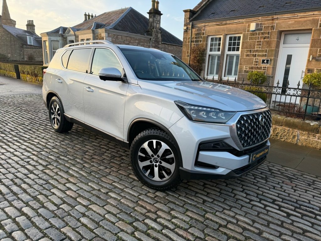 SsangYong Rexton Suv Silver