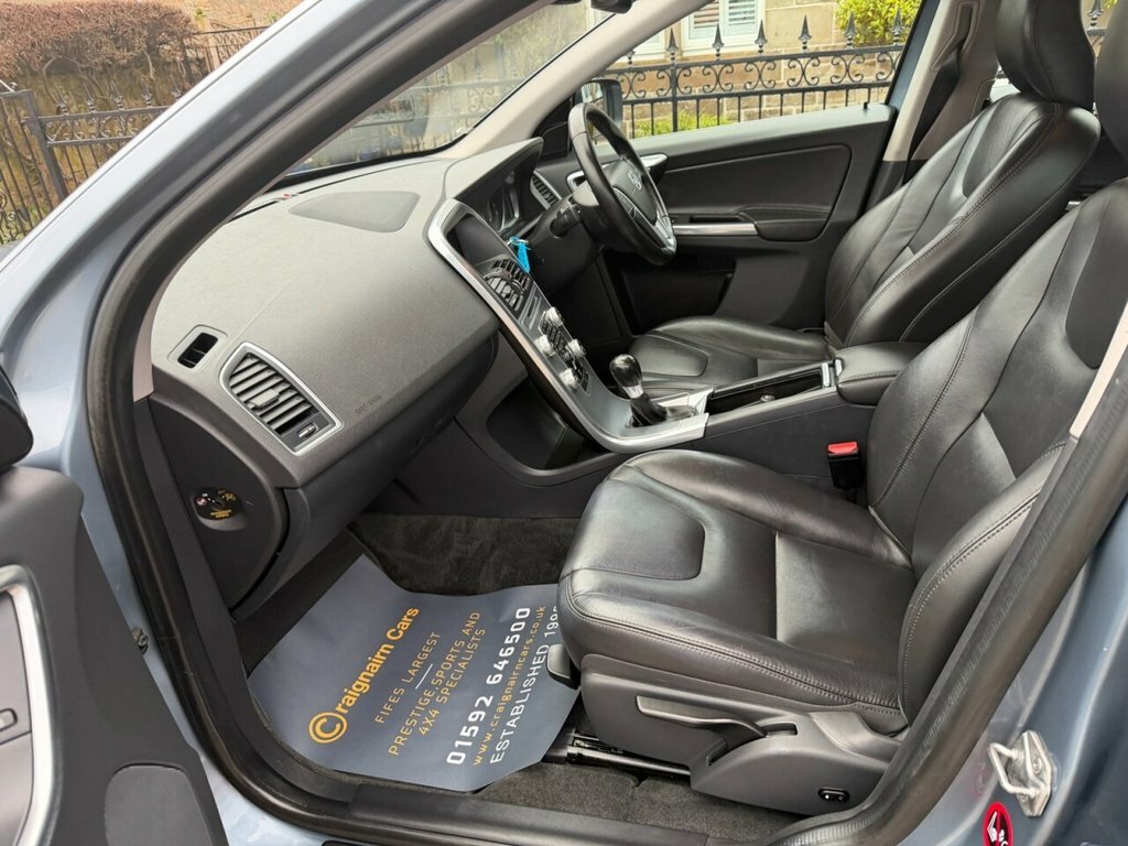 Volvo XC60 Suv SL17XR Blue #2