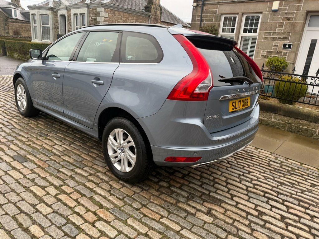 Volvo XC60 Suv SL17XR Blue #5