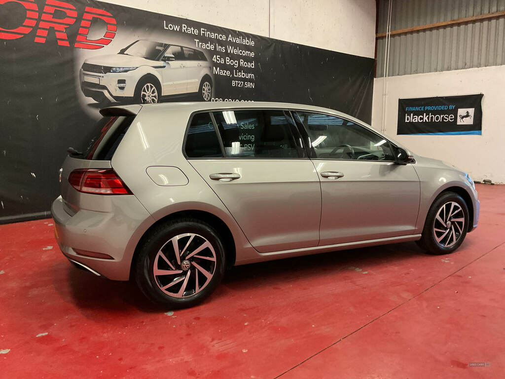 Volkswagen Golf 1.6 Tdi Match Dsg GL19TFN Silver #2