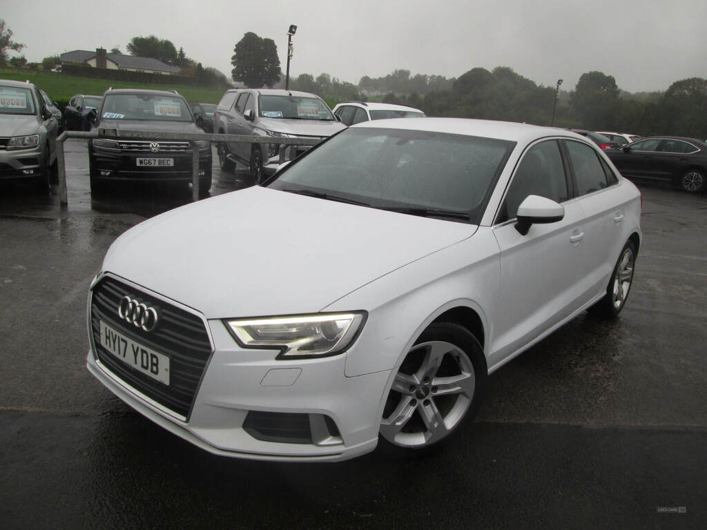 Audi A3 1.6 Tdi Sport S Tronic White #2