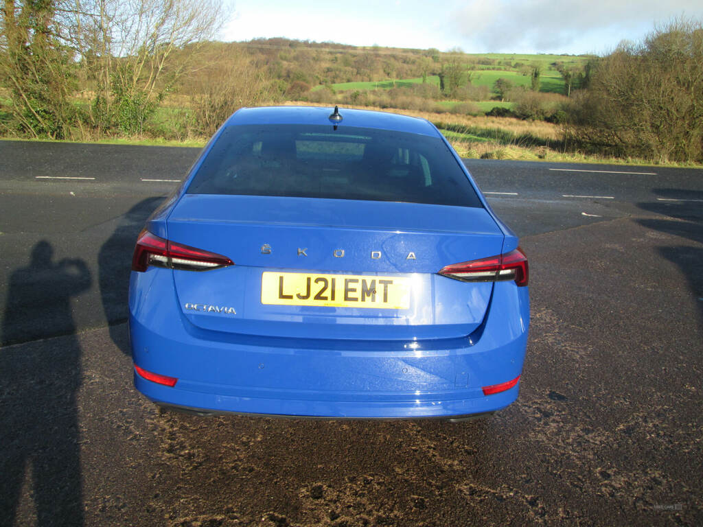 Skoda Octavia 2.0 Tdi Se L Blue #6