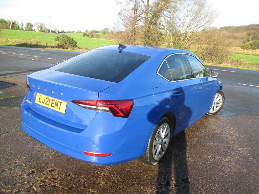 Skoda Octavia 2.0 Tdi Se L Blue #5
