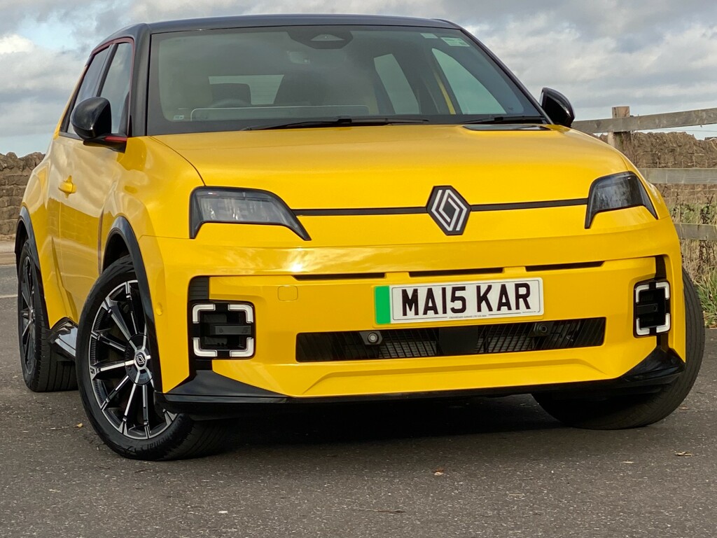 Renault 5 E-Tech Gt Line R135 Ev 50 Rapid Charge My21.5 Black #1