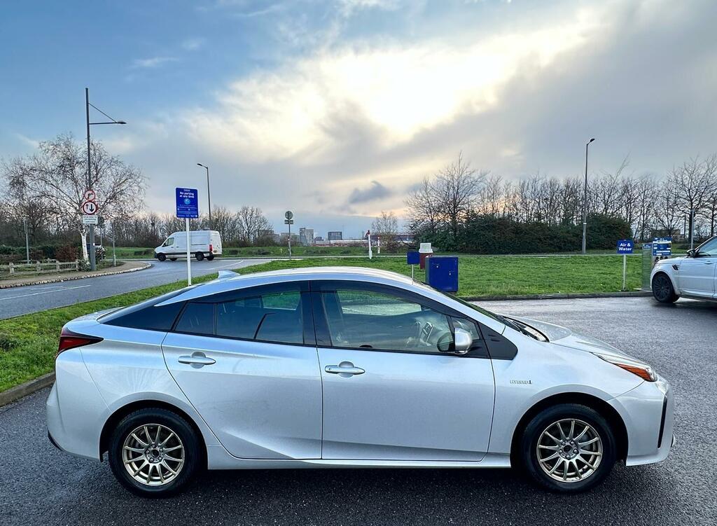 Toyota Prius 1.5 Cvt Silver #3