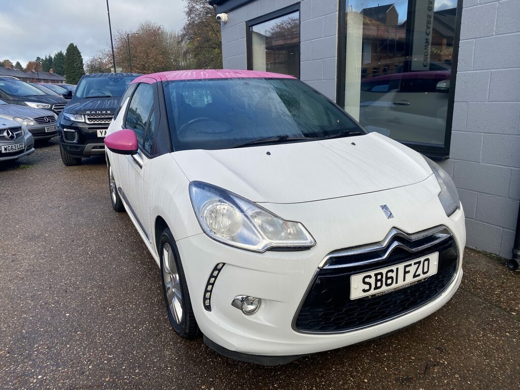 DS DS 3 Hatchback White #1