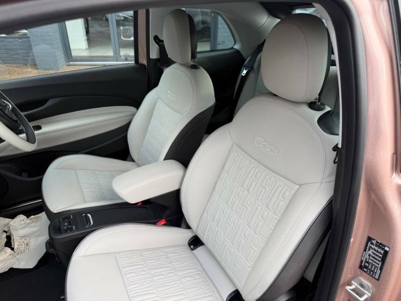 Fiat 500E C 87Kw Red 42Kwh  #8