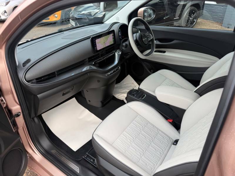 Fiat 500E C 87Kw Red 42Kwh  #7