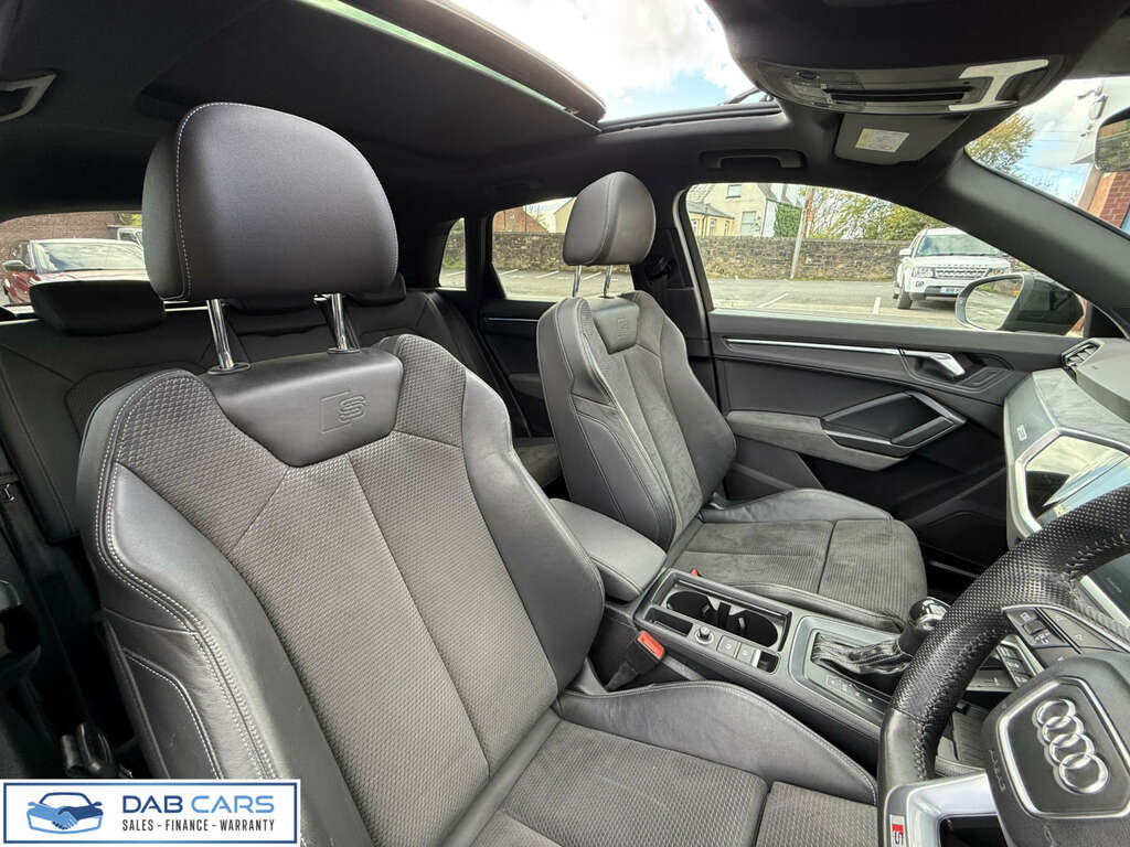 Audi Q3 1.5 Q3 Vorsprung 35 Tfsi Mhev WJ70CWK Black #4