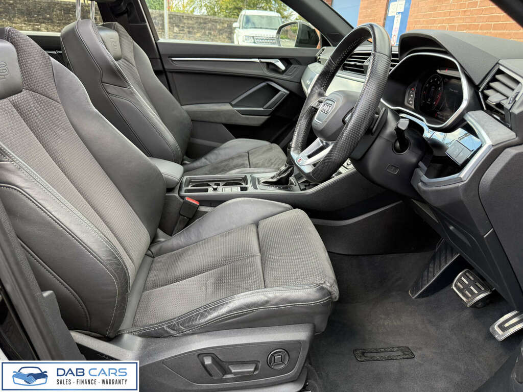 Audi Q3 1.5 Q3 Vorsprung 35 Tfsi Mhev WJ70CWK Black #3