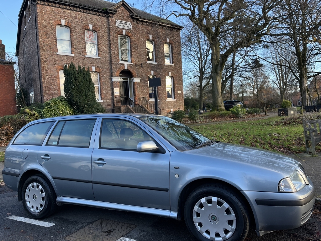 Skoda Octavia 1.6 Ambiente Se Blue #7