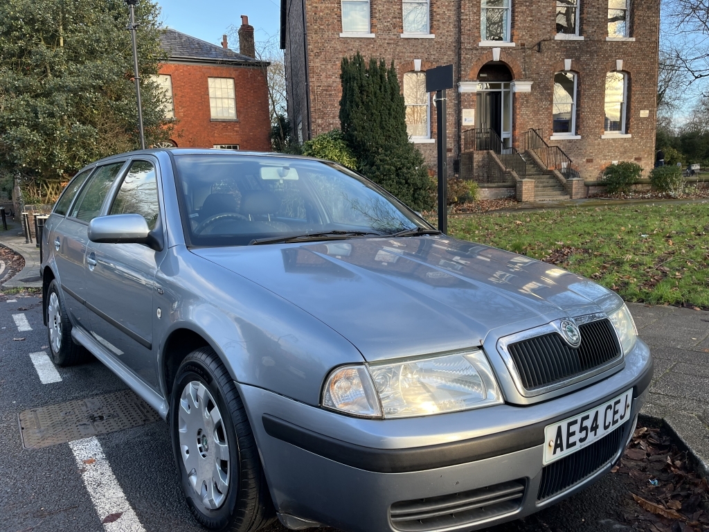 Skoda Octavia 1.6 Ambiente Se Blue #6