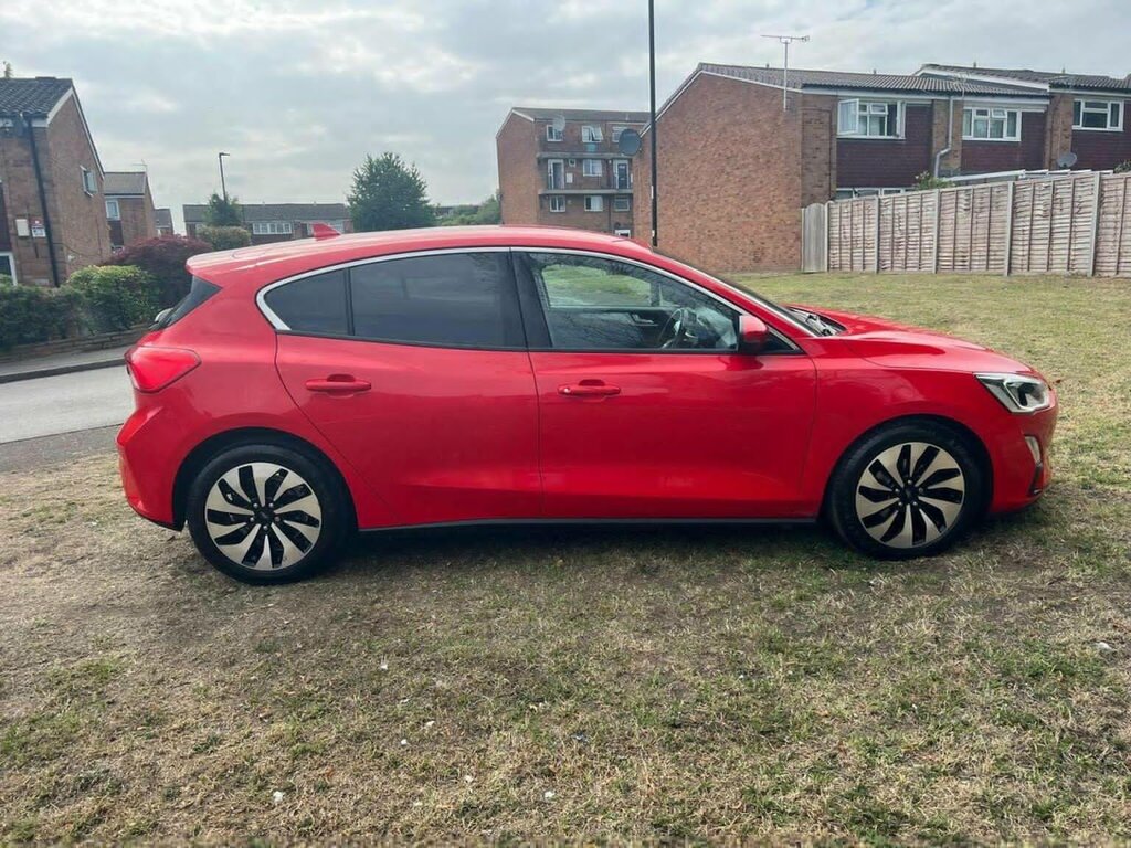 Ford Focus Hatchback 1.5 Ecoblue Zetec Euro 6 Ss 2019 SY69FTF Red #6