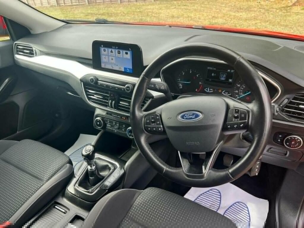 Ford Focus Hatchback 1.5 Ecoblue Zetec Euro 6 Ss 2019 SY69FTF Red #2