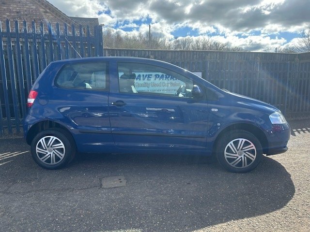 Volkswagen Fox Hatchback 1.2 6V 200858 Blue #3