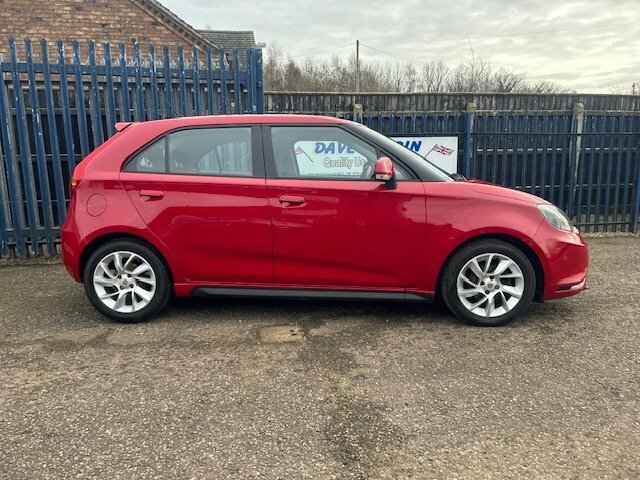 MG MG3 Hatchback 1.5 Vti-tech 3Form Sport 201464 AK64AVD Red #3