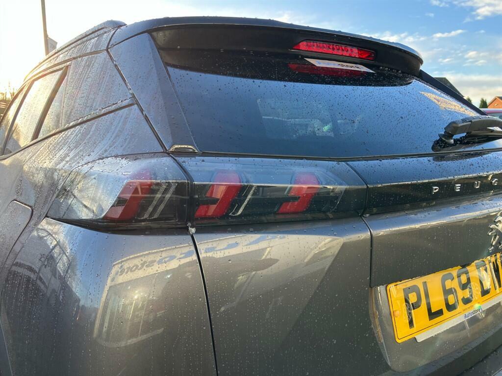 Peugeot 2008 1.2 Puretech Gt Line Eat Euro 6 Ss PL69BWO Grey #4