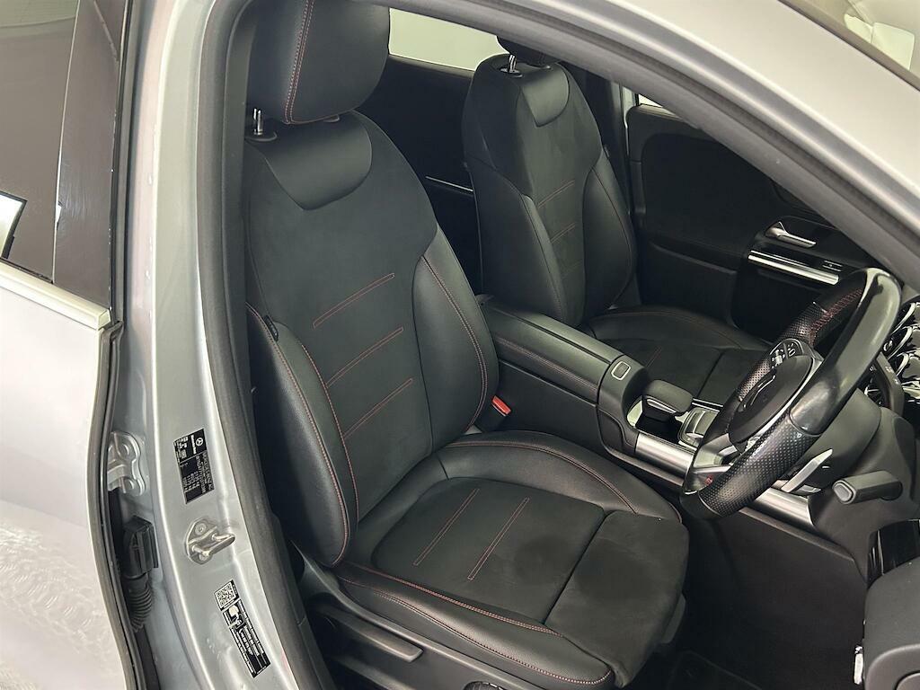 Mercedes-Benz GLA Class 2.0 Gla200d Amg Line Executive 8G-dct Euro 6 S Silver