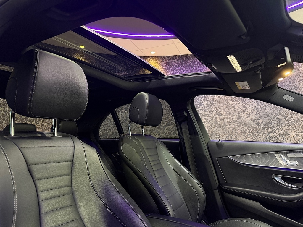 Mercedes-Benz E Class E220dh Mhev Amg Line Night Edition LV22BHE Blue #6
