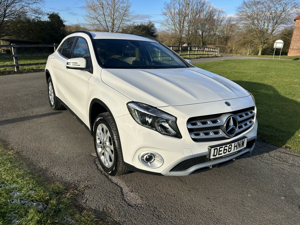 Mercedes-Benz GLA Class 1.6 Gla200 Se White