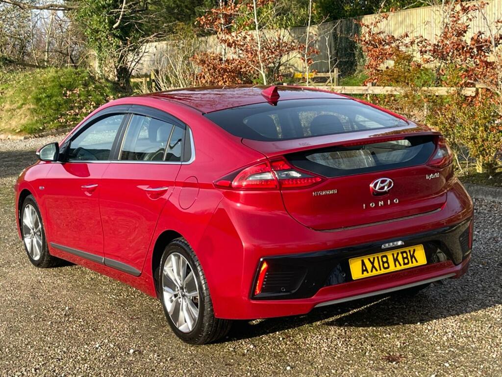 Hyundai Ioniq 1.6 H-gdi Premium Se AX18KBK Red #4