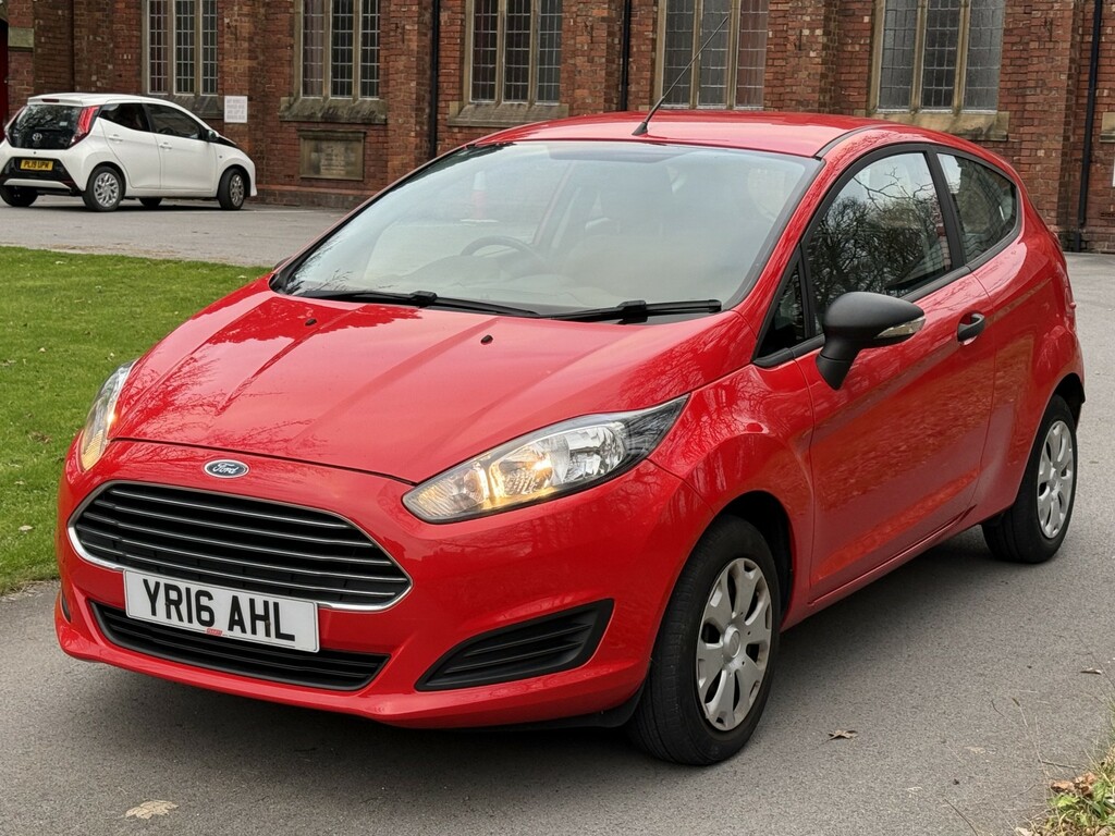 Ford Fiesta 1.3 Studio YR16AHL Red #4