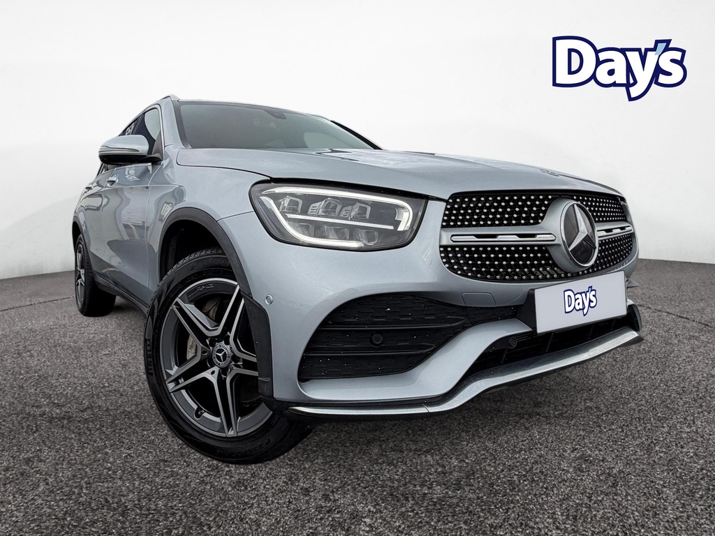 Mercedes-Benz GLC Class Glc300e 2.0 13.5Kwh Plug-in Hybrid 4Matic Amg Line Silver #2
