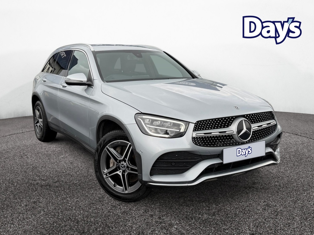 Mercedes-Benz GLC Class Glc300e 2.0 13.5Kwh Plug-in Hybrid 4Matic Amg Line Silver