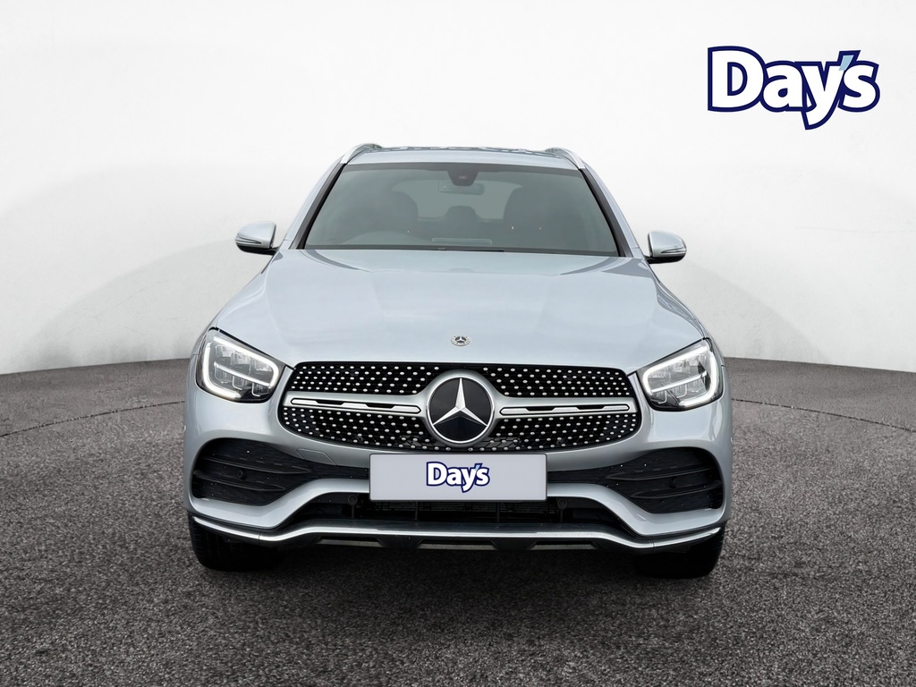 Mercedes-Benz GLC Class Glc300e 2.0 13.5Kwh Plug-in Hybrid 4Matic Amg Line Silver #3