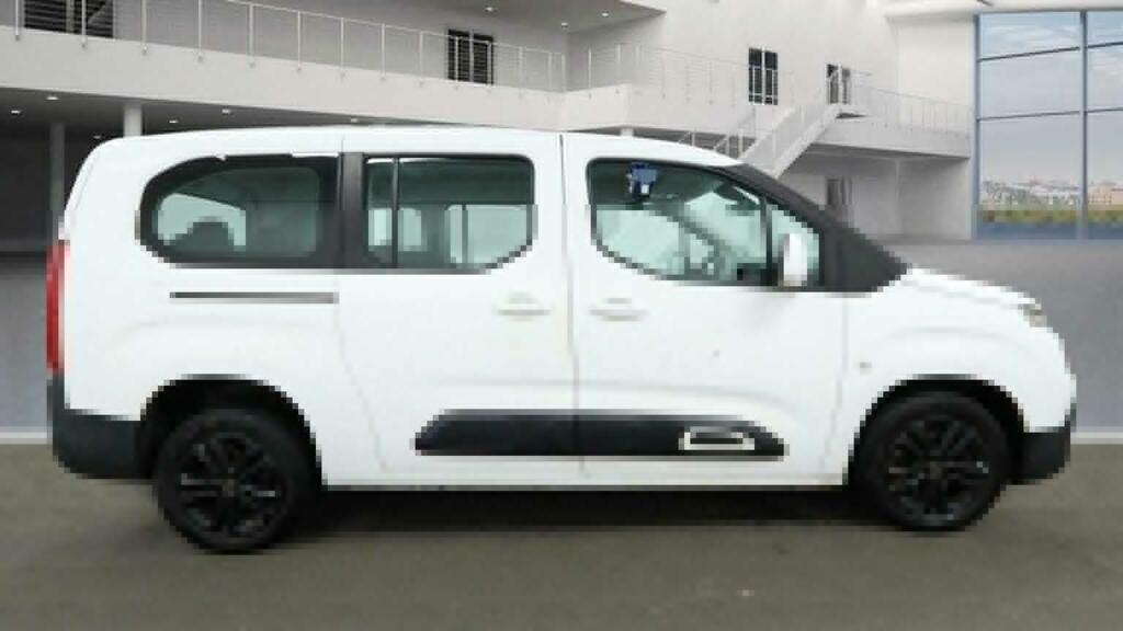 Citroen Berlingo 1.5 Bluehdi Flair XL Mpv Euro 6 Ss YG69JXB White #5