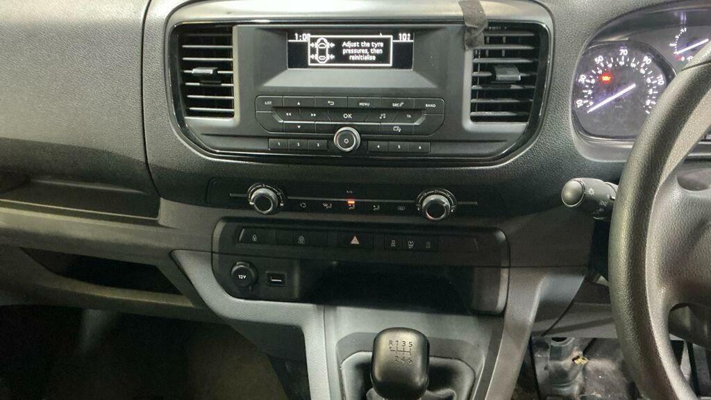 Toyota Proace Verso 1.5D 120 9 Seat Combi Uk Car White