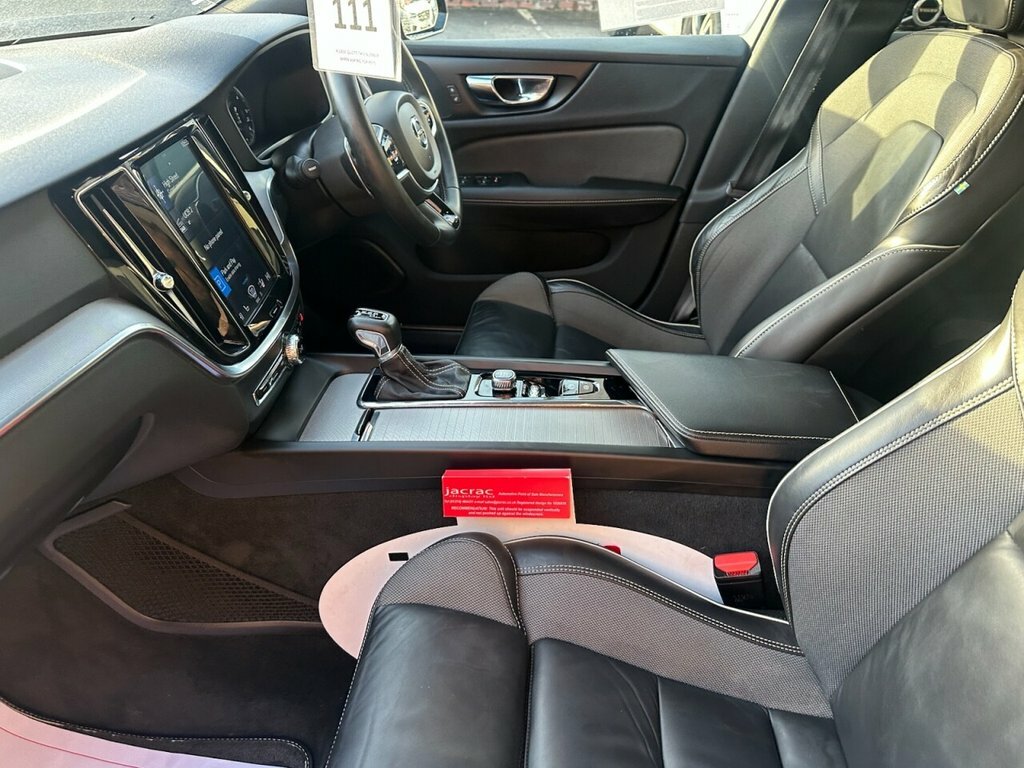 Volvo V60 2L R-design Plus KP19WHC Grey #2