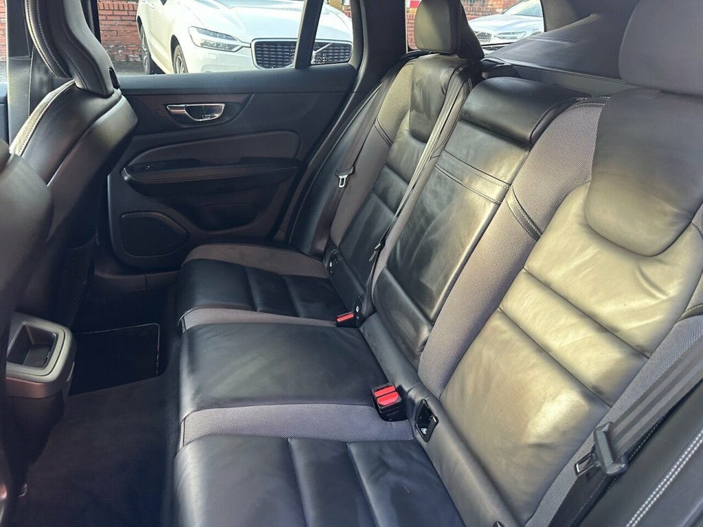 Volvo V60 2L R-design Plus KP19WHC Grey #3