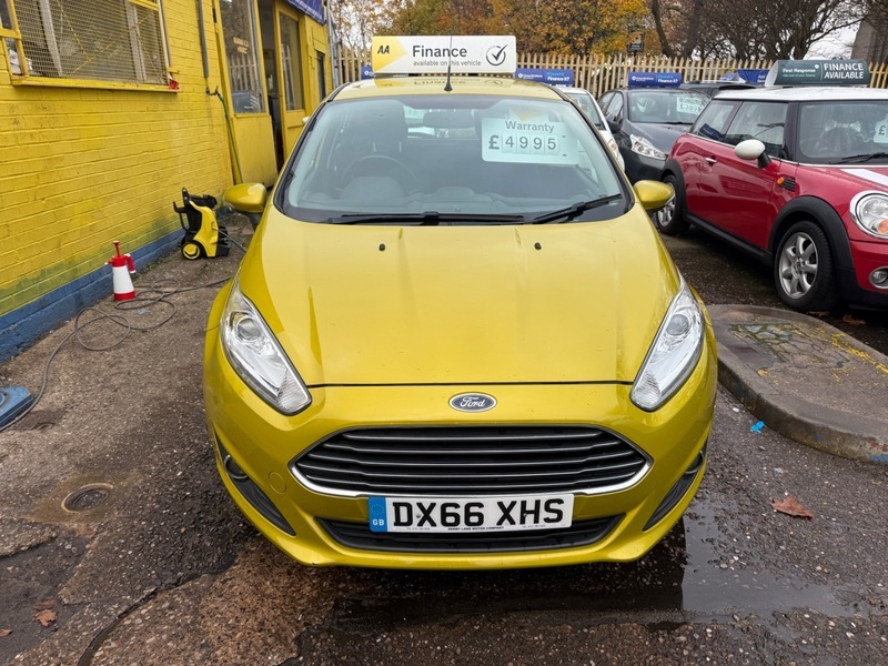 Ford Fiesta Zetec Yellow