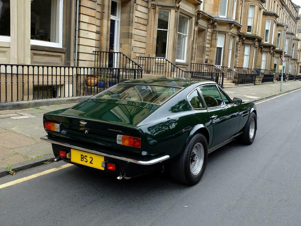 Aston Martin V8 Volante Green #5