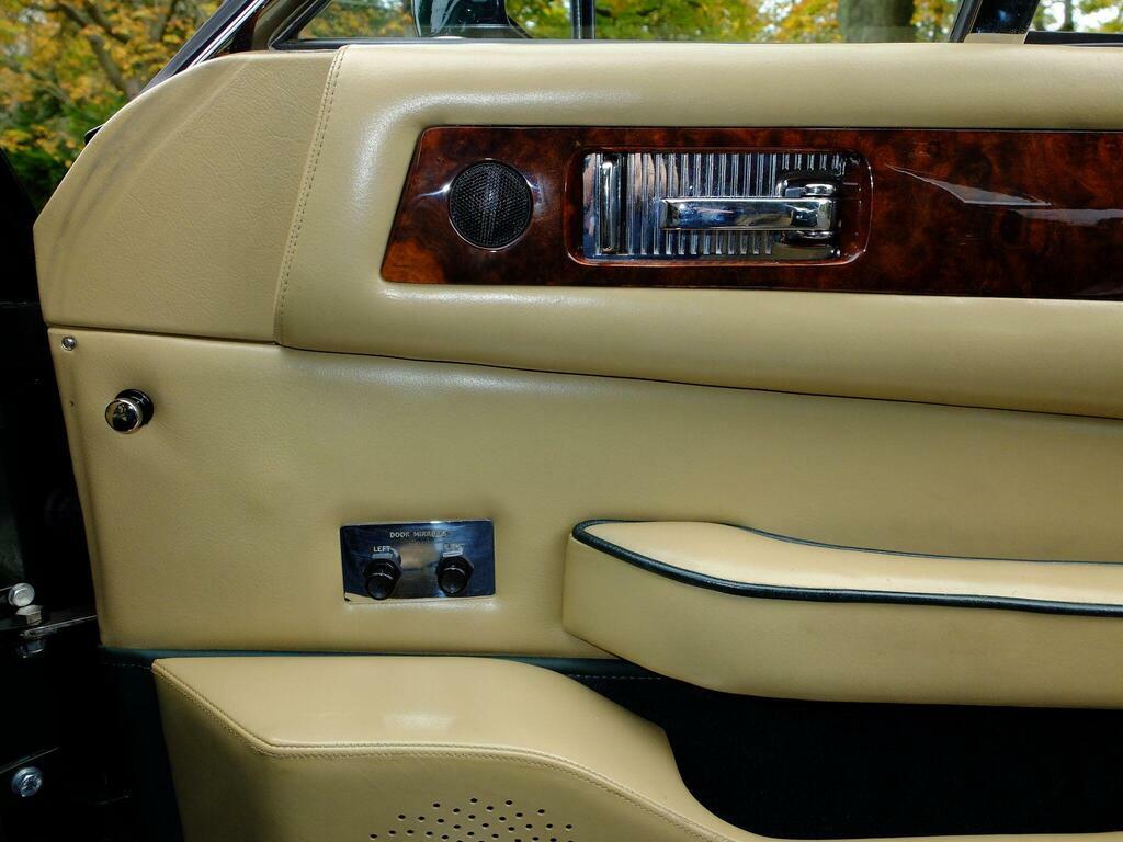 Aston Martin V8 Volante Green #14
