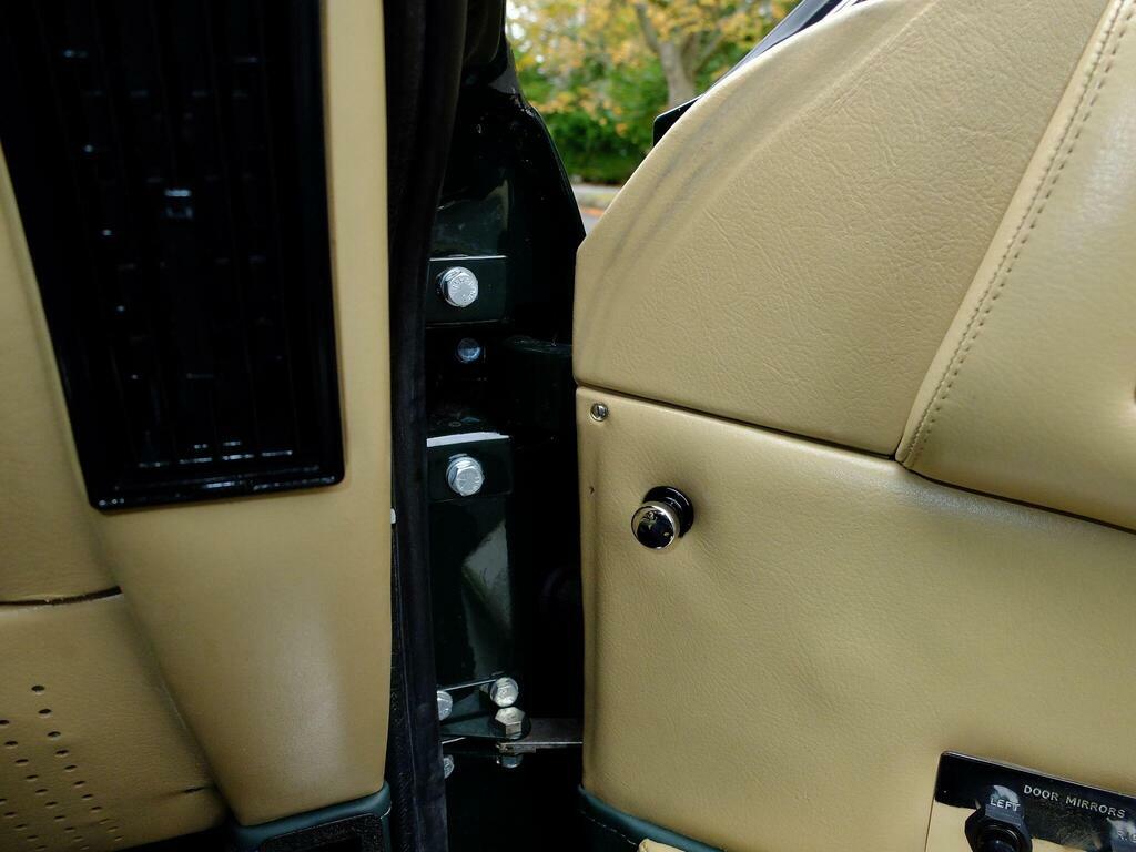 Aston Martin V8 Volante Green #15