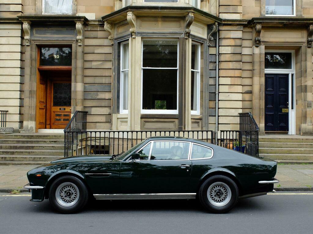 Aston Martin V8 Volante Green #3