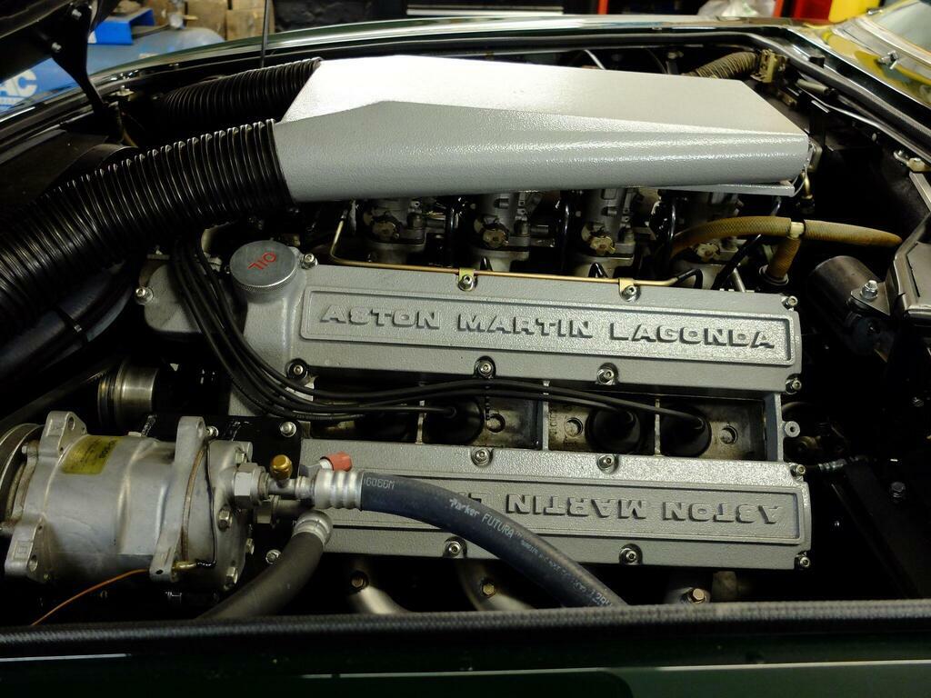 Aston Martin V8 Volante Green #37