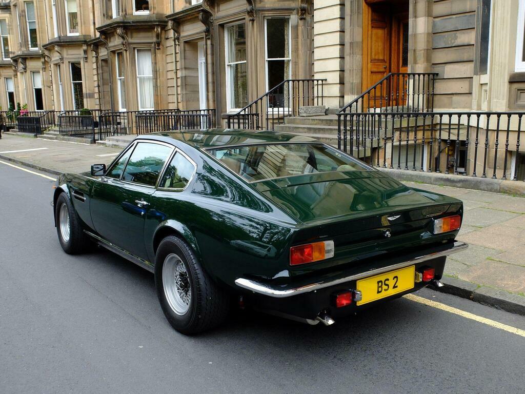 Aston Martin V8 Volante Green #4