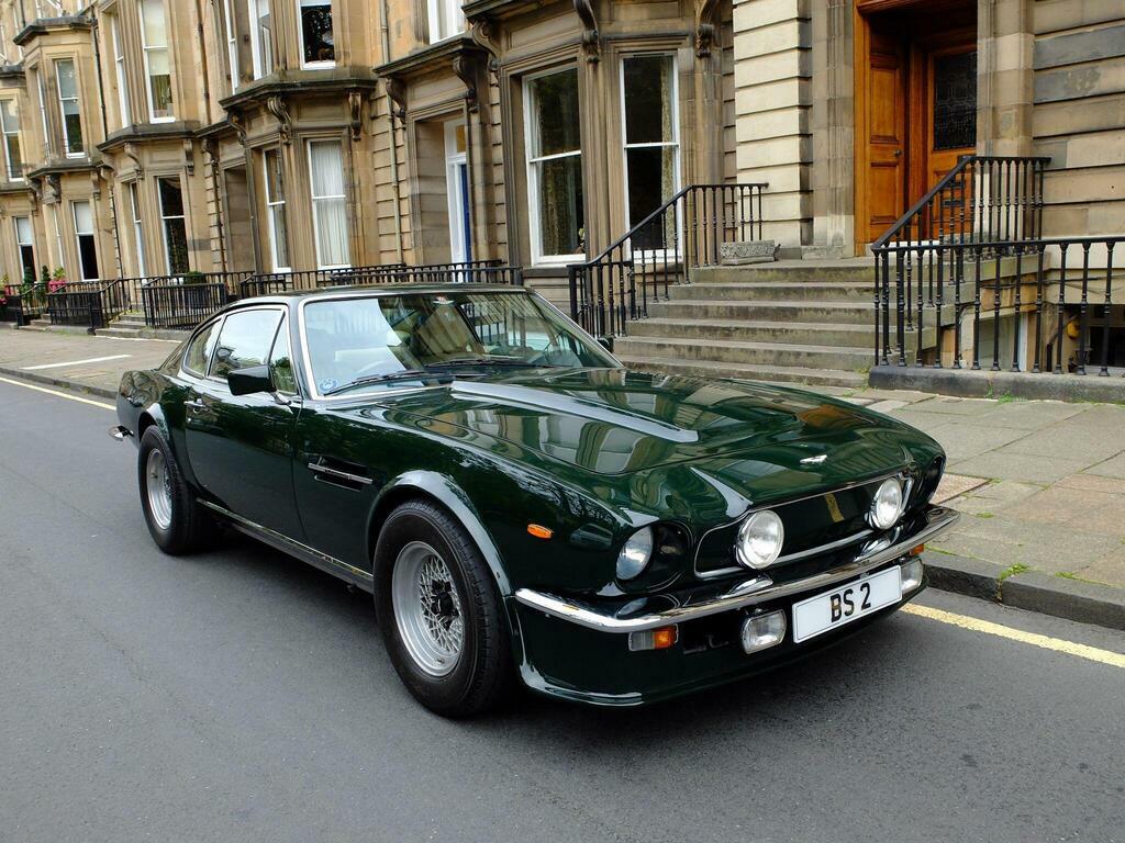 Aston Martin V8 Volante Green #1