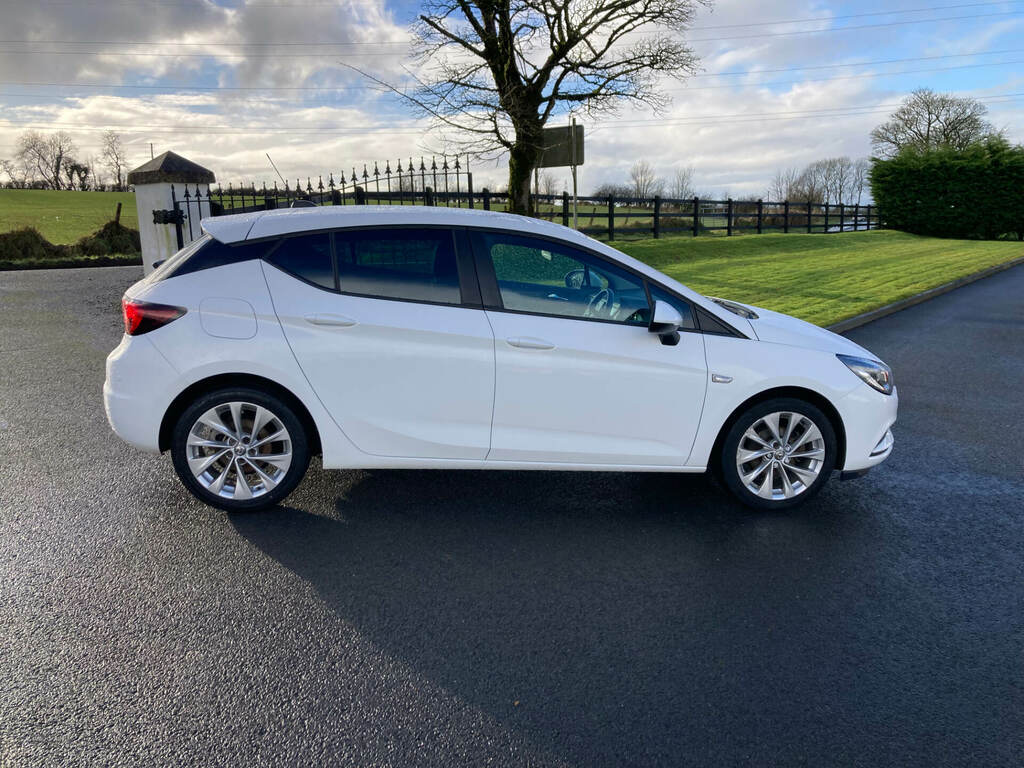 Vauxhall Astra 1.4T 16V 125 Tech Line Nav  White #6