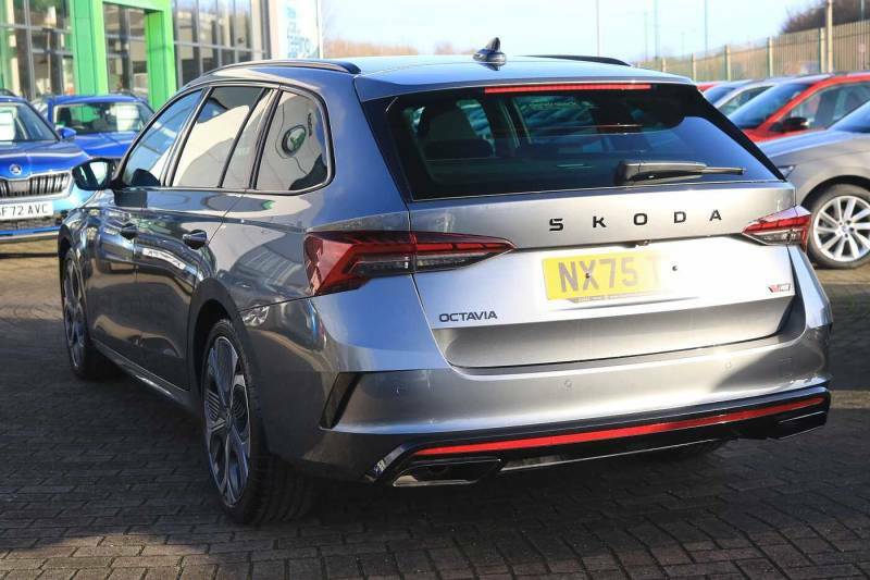 Skoda Octavia 2.0 Tsi Vrs Dsg - 2025 75 Grey #3