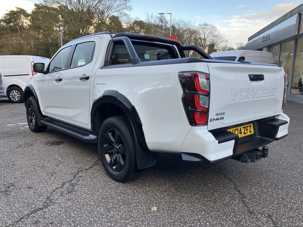 Isuzu D-Max 1.9 V-cross Double Cab 4X4 AU74ZFZ White #5