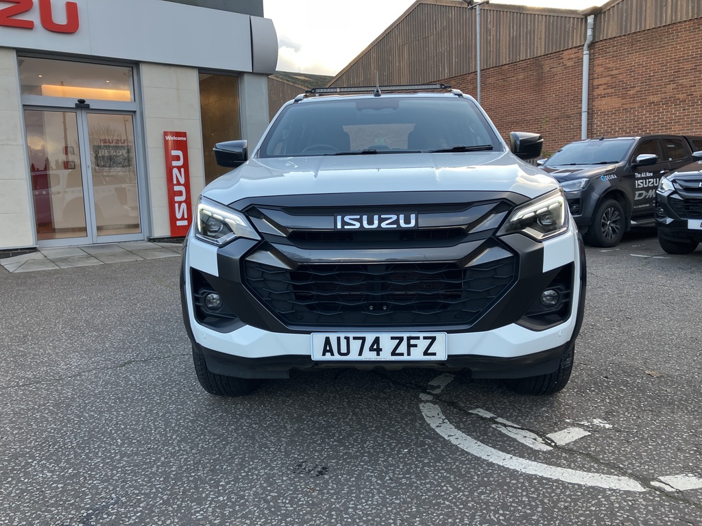 Isuzu D-Max 1.9 V-cross Double Cab 4X4 AU74ZFZ White #2
