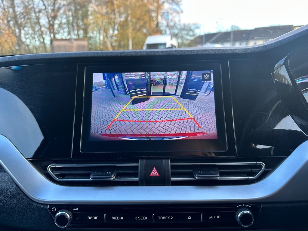 Kia Niro 1.6 Gdi Hybrid 2 Dct Estate SJ21VVC Red #3