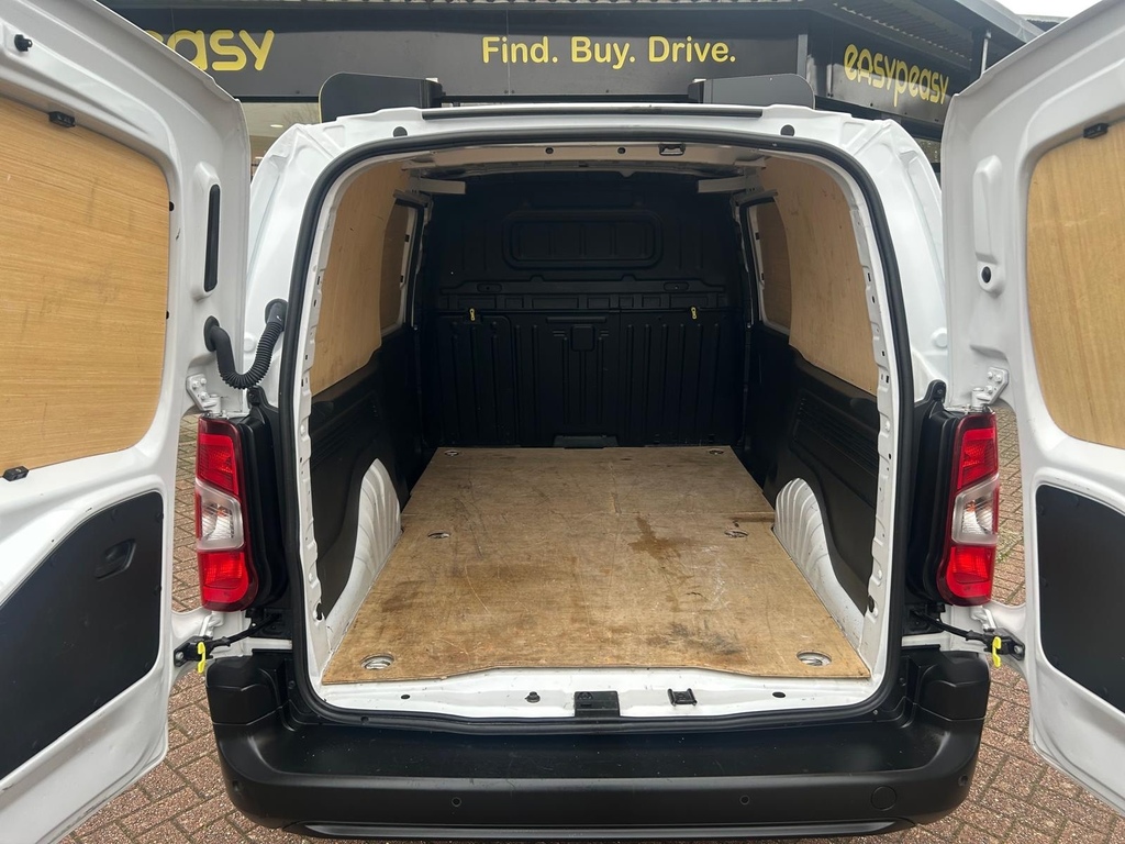 Citroen Berlingo 1.5 Bluehdi 950Kg Enterprise Ed 100Ps 6 Speed Ss YE23LZR White #5