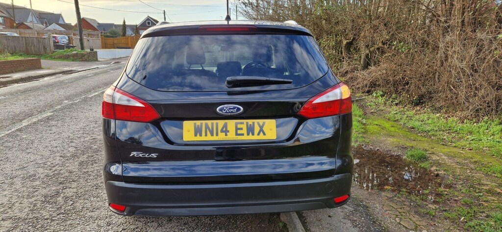 Ford Focus 1.6 Tdci 115 Zetec Navigator WN14EWX Black #3