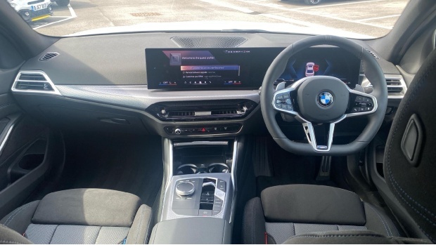 BMW 3 Series 320I M Sport Euro 6 WO25HKM White #4