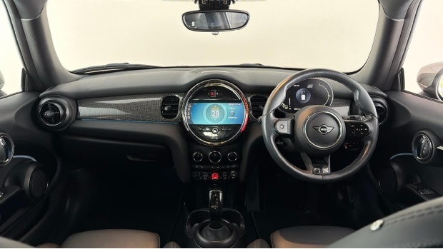 Mini Hatch Cooper Exclusive Steptronic Euro 6 MM72LFH Black #4